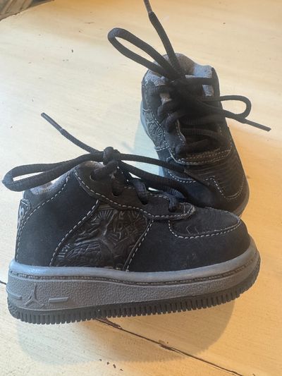 Baby Jordan AJF 20 Low Toddler Black Graphite Baby Jordan AJF 20 Low Toddler Black Graphite Sz 3c 332130-001 3 (Infant Shoe)