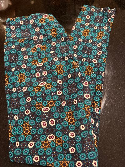 Lularoe brand new Lularoe brand new one size fits 2-8 Women's - S