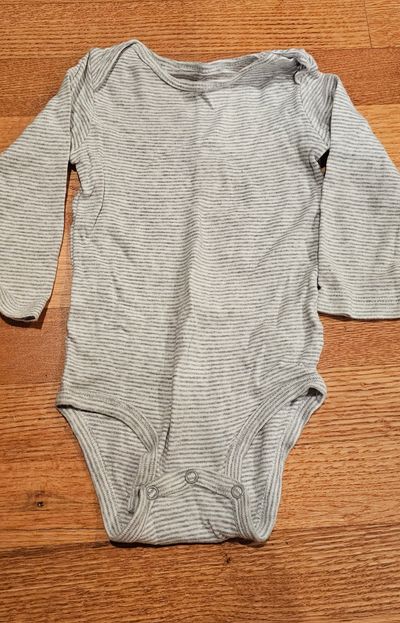 Carter's Like new 12M long sleeves bodysuit feature gray and white stripes 12 Months