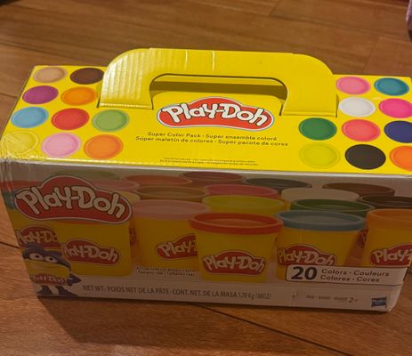 Brand new Play-Doh 20 set case