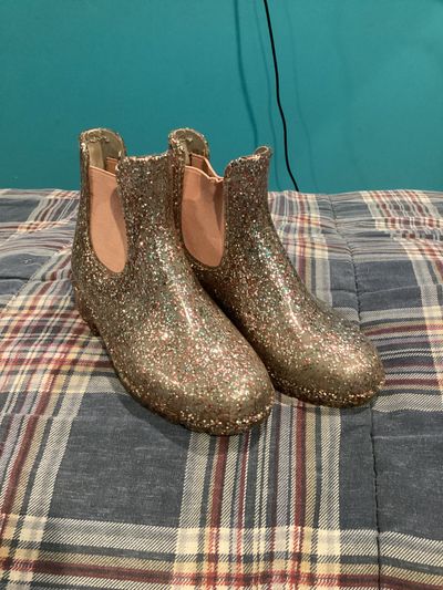 NA Glitter rubber rain boots 8 (Lil' Kid)