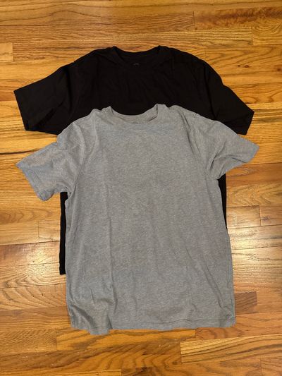 Wonder nation 2pc black & gray knit s/s shirts 18-20