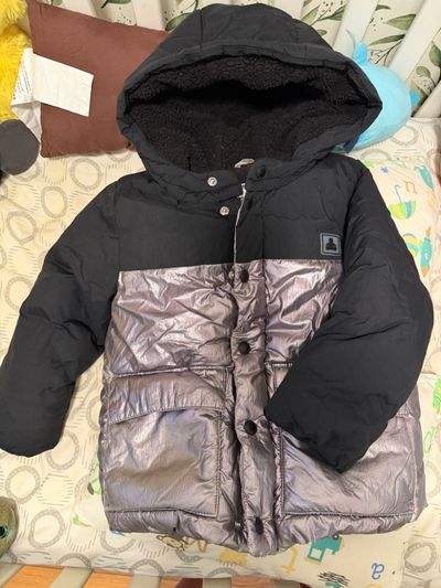 Gap Metallic puffer jacket 5T/5