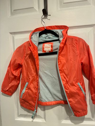 Cat & Jack raincoat peach raincoat 5T/5