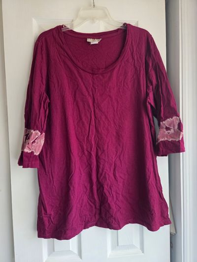 Woman within 3/4 sleeve shirt Size large 18/20 purple Women's - L