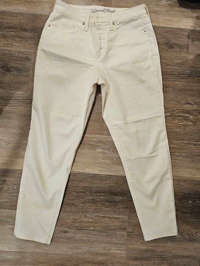 Universal thread White jeans Women's 4