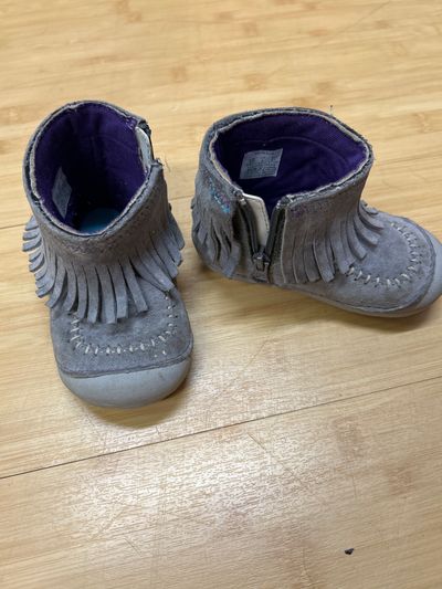 Stride Right Grey Moccasins with Zipper 6 (Toddler)