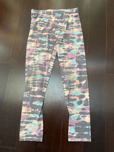 So favorite leggings Size medium 8 7-8