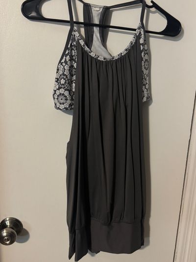 Womens tank with built it bra Womens tank with built it bra Women's - M