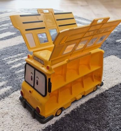 Car Carrying Case Holds 14 Cars