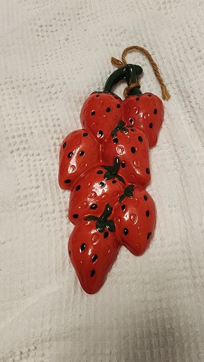WALL DECOR FRUIT