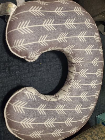 Bobby nursing pillow With grey and white pillow case