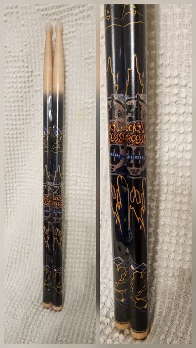 NEW DRUMSTICKS. 20 ANIVERSARY DISNEY