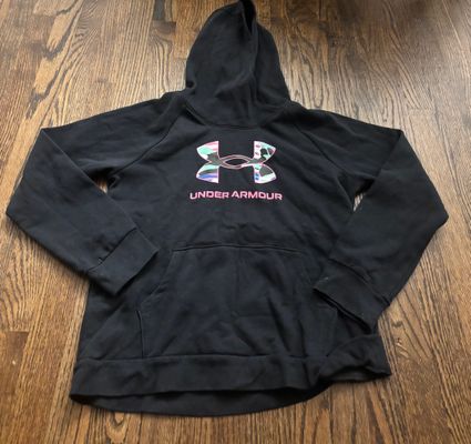 Under Armour, extra large putted sweatshirt  14-16