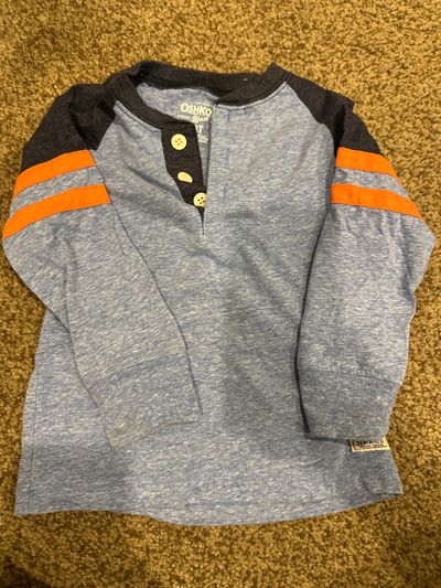 Osh kosh bgosh Blue long sleeve top with buttons 2T