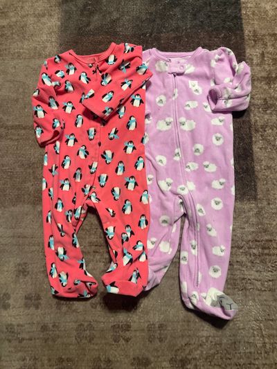 Carters fleece footed pajamas size 9m Penguins and sheep 9 Months