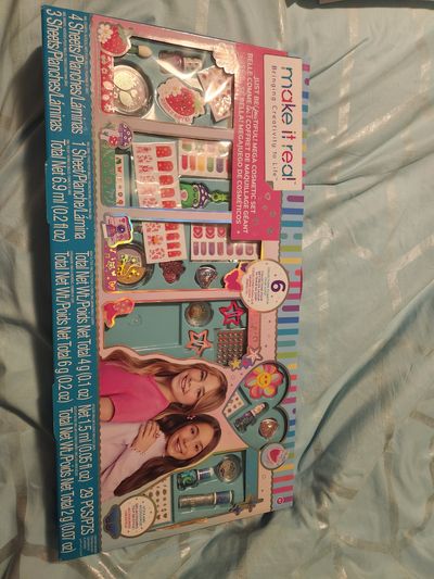 Make it real Girls assorted accessories new