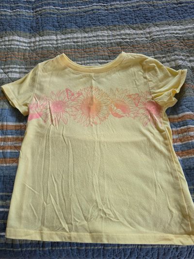 OshKosh Yellow Sunflower Tee 6T/6