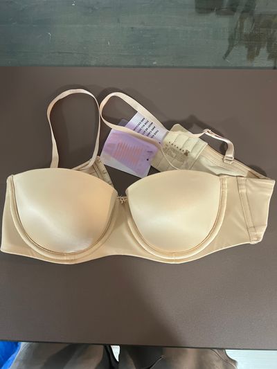 Savage New wt 36B beautiful bra natural color Women's 6