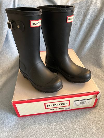 Hunter Black rain boots retails 75.00 13 (Lil' Kid)