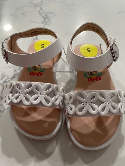 Rachel Shoes White sandals 5 (Lil' Kid)