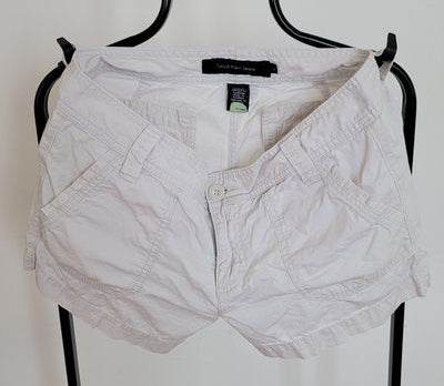 Calvin Klein Jeans  Women's 6