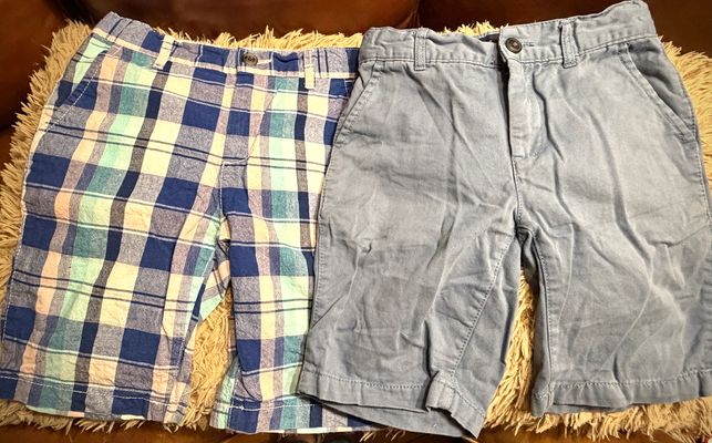 The Childrens Place Bermuda shorts size 7 set of 2 7-8