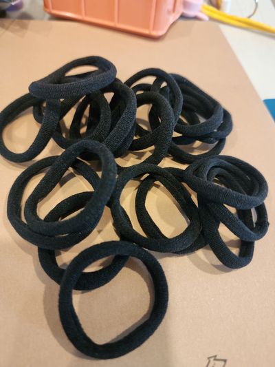 NEW Regular hair band.  Set of 20