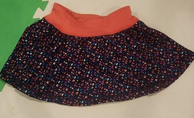 Gymboree Gymgo active skort featuring a navy blue geometric 3T