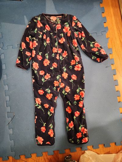 Carter's fleece Pajamas.  Carter's fleece Pajamas.  24 Months