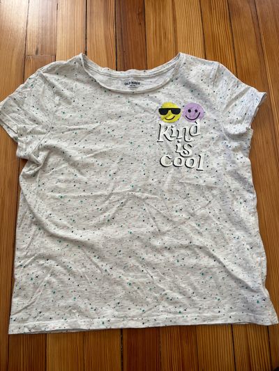 Size 18  Old Navy. Grey with colorful dots. Like New condition. Kind is Cool.  SS 18-20