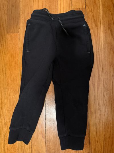 Gap Gap black swear pants 5T/5