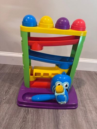 Drop ball tower Infant drop ball tower, all balls included