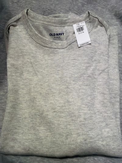 Old Navy New with tags Gray thermal Top Long sleeves 14-16