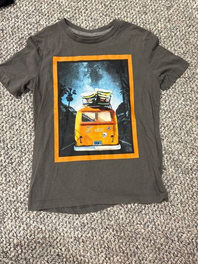 Old navy Orang VW bus surfboard tshirt 7-8
