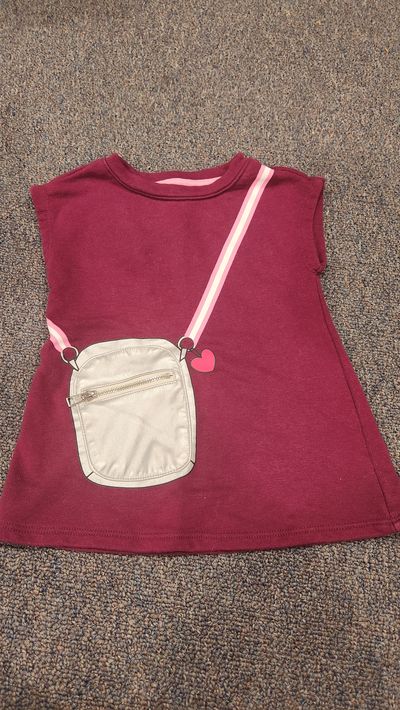 Epic Threads Summer top with a functional pocket 2T
