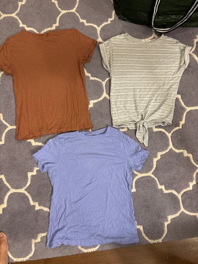 Various - a new day #7 Lot of 3 t shirts ginger brown purple and gray w white tie front Women's - XS