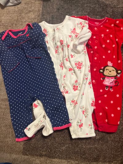 Lot of carters long sleeve footless pajamas Size 3m 3 Months