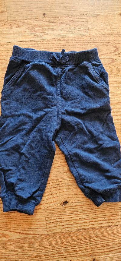 NA Toddler boys 12M Navy blue joggers in great condition 12 Months