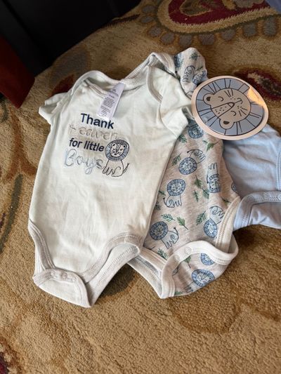 Little beginnings Set of 3 onesies one brand new with tags 3-6 Months