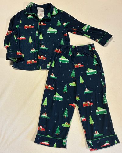 Wondershop Long sleeve button down shirt and pants set, Christmas trucks 2T