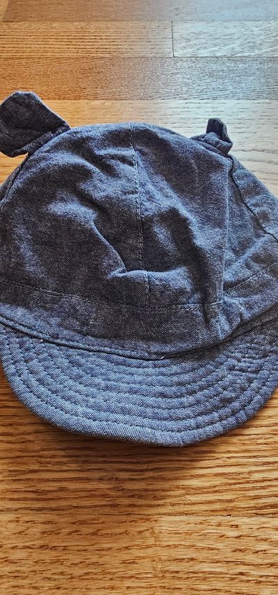Zara Baby Boy Toddler cap has playful ears on it, breathable lightweight fabric Infant (0-2 yrs)