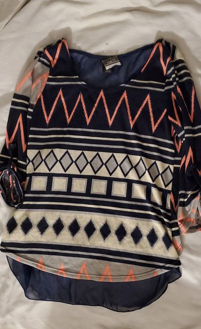 Rue 31 Blue orange and gray design Women's - M