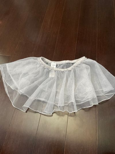 Carters Silver sparkle skirt 4T