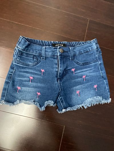 Joes Size 6 girls jean shorts with pink palm trees 6T/6