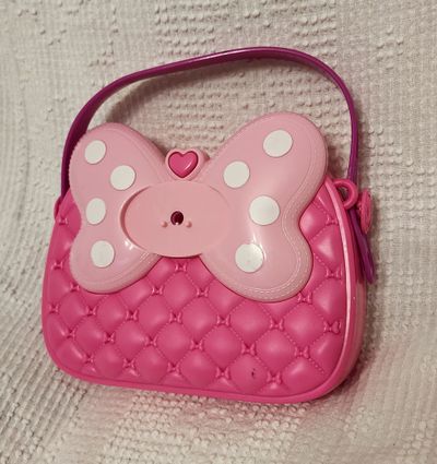 MINNIE MOUSE PURSE Missing heart