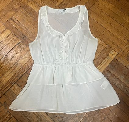 Banana republic sleeveless sheer ruffle top  Women's - S