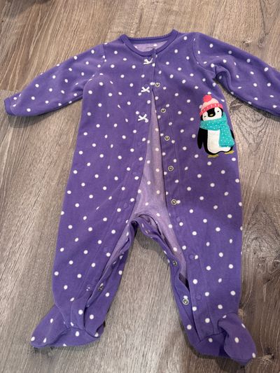 Carter's six month only fleece footed purple pengu Pajamas great for winter 3-6 Months
