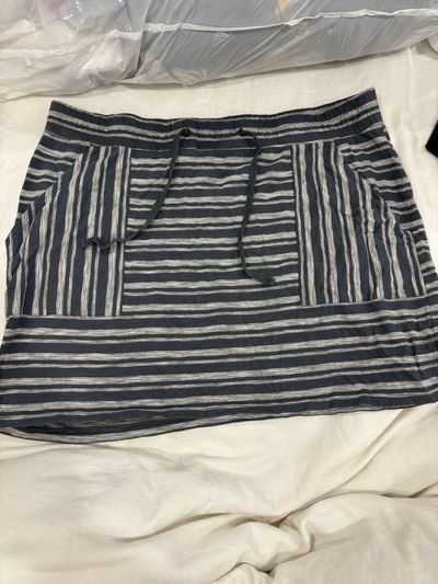 Ann Taylor loft Mini skirt cotton with pockets hits just above the knee Women's - XL