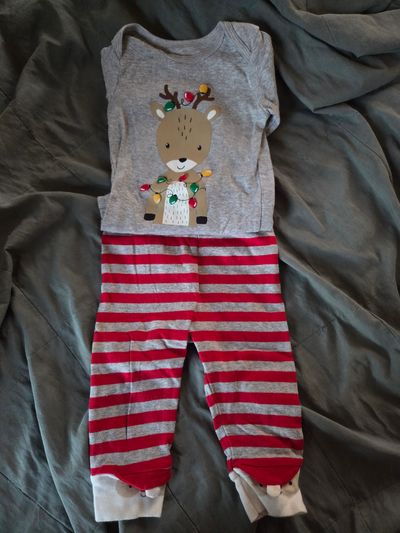 Carters 2 piece christmas outfit  9 Months